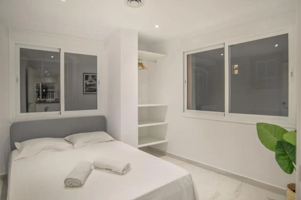 Luxury Apartment Fuengirola 0*,  Spain