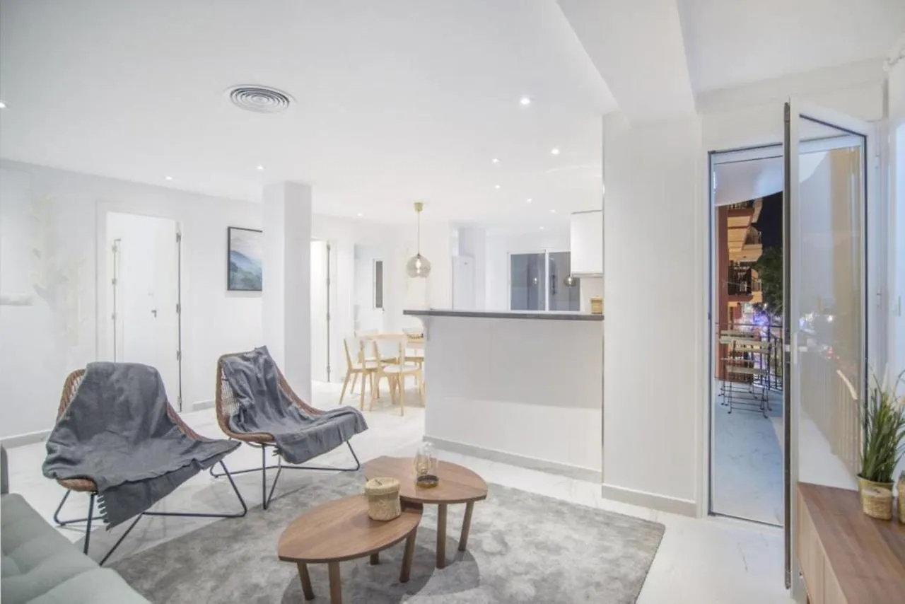Luxury Apartment Fuengirola location